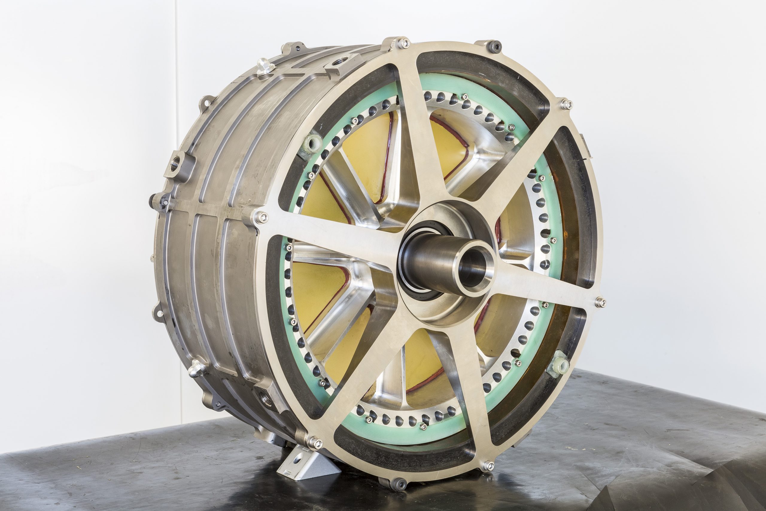 Electric Motor Aircraft and the Regional Connectivity of Communities